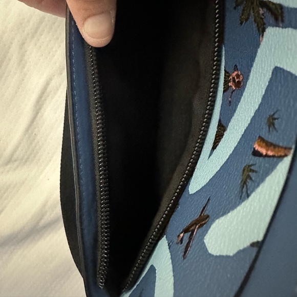 Coach x Keith Haring Hawaiian Print 🌴 Messenger Bag - Picture 6 of 13